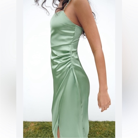 ⚠️Zara Midi Dress⚠️ - Picture 3 of 13